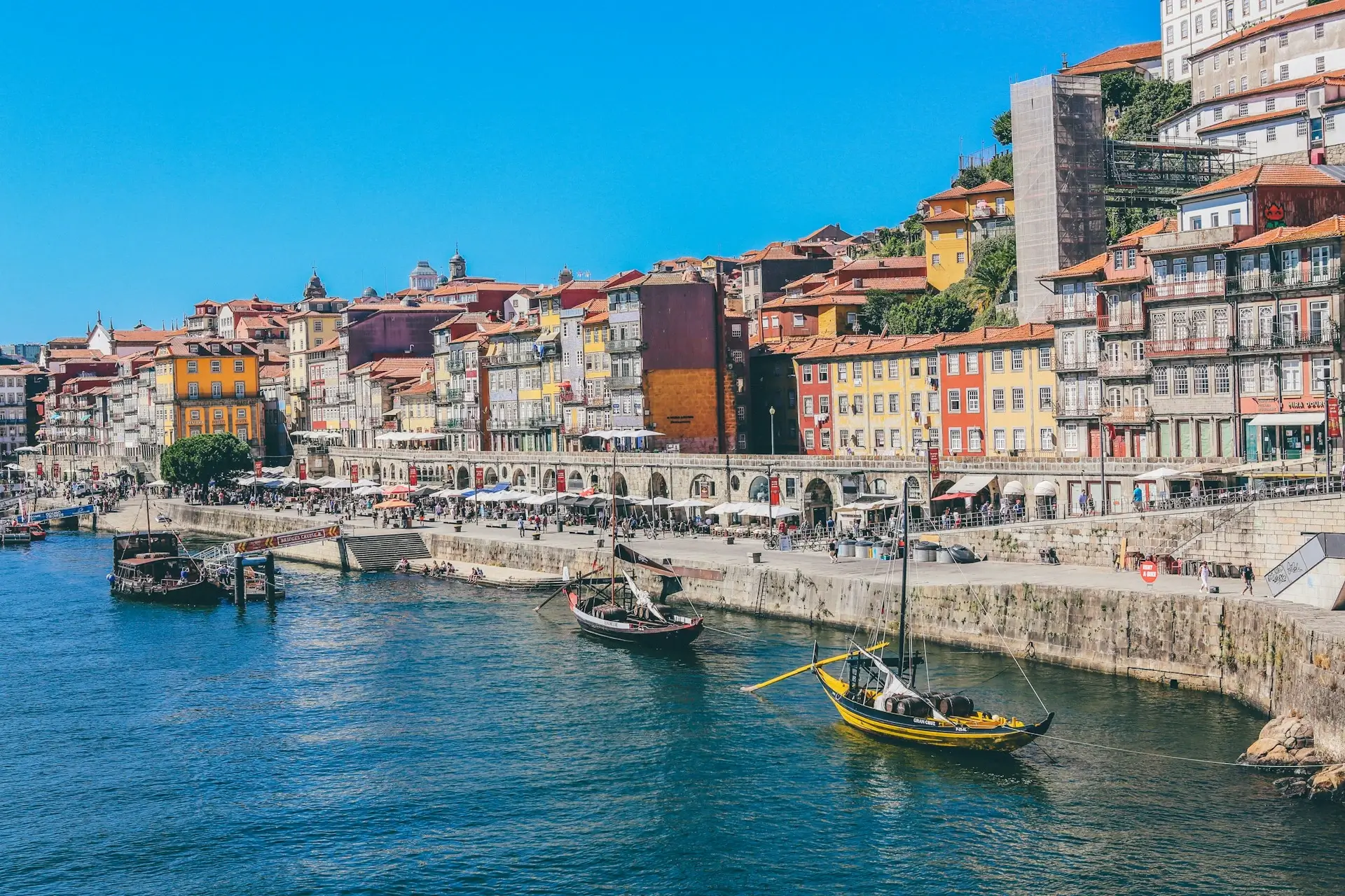 portugal-boats-docked-seaside