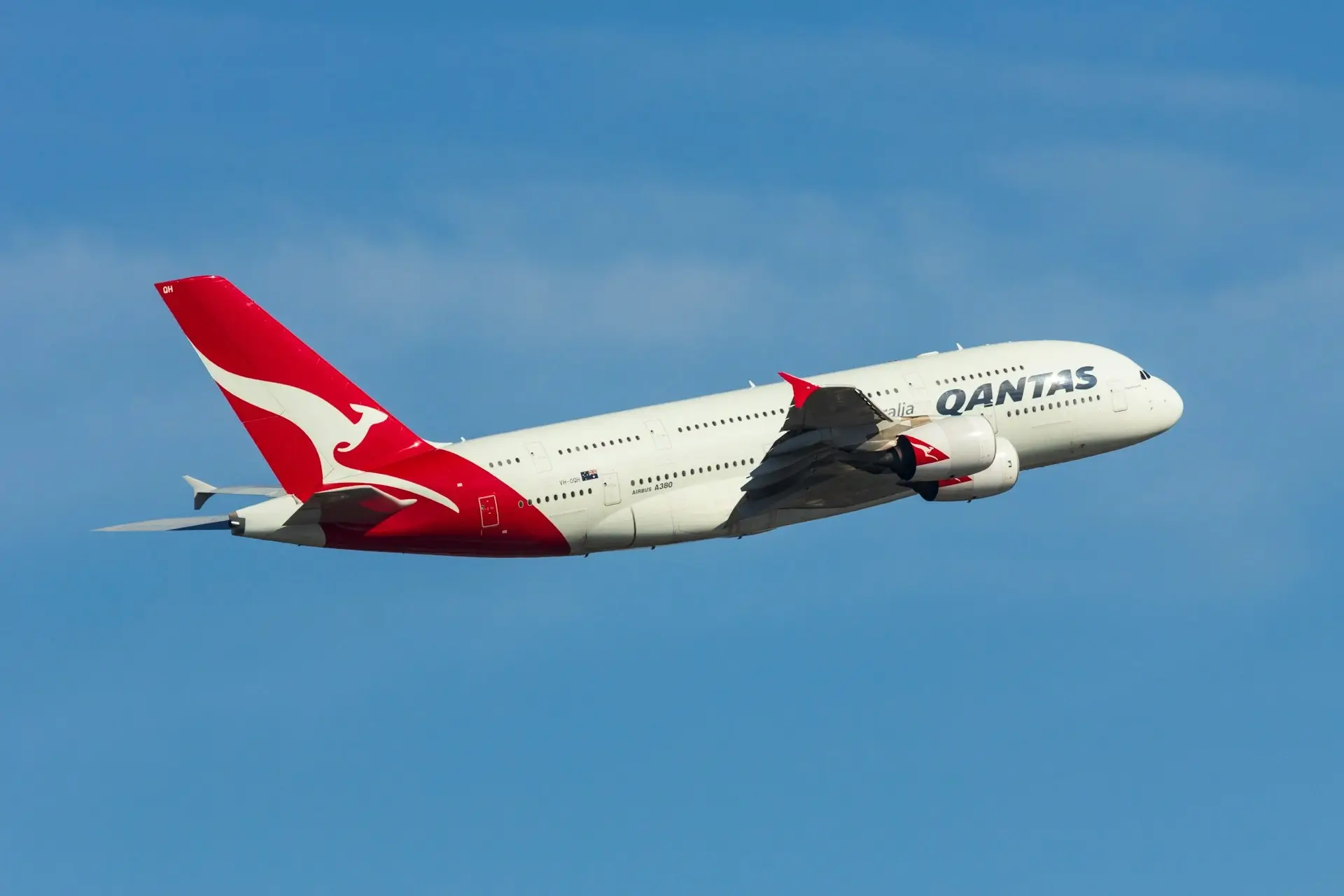 sydney_airbus_qantas_daytime_2025